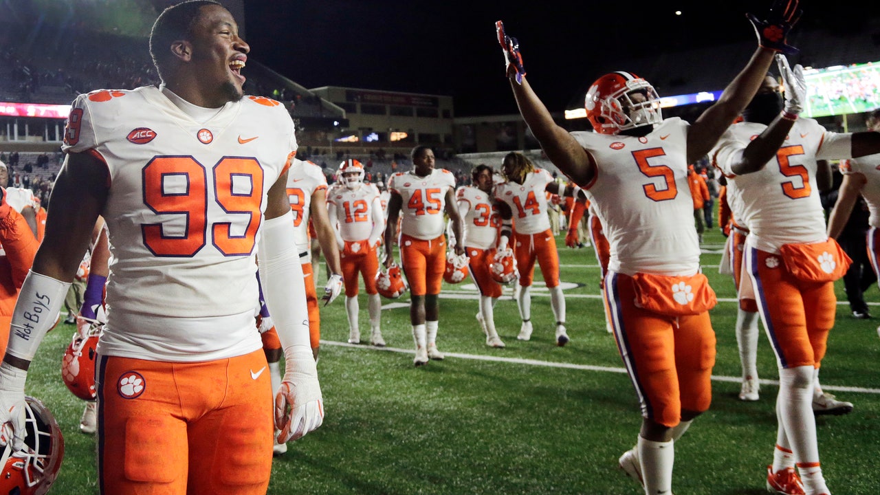 Seniors, No. 2 Clemson seeking more milestones against Duke